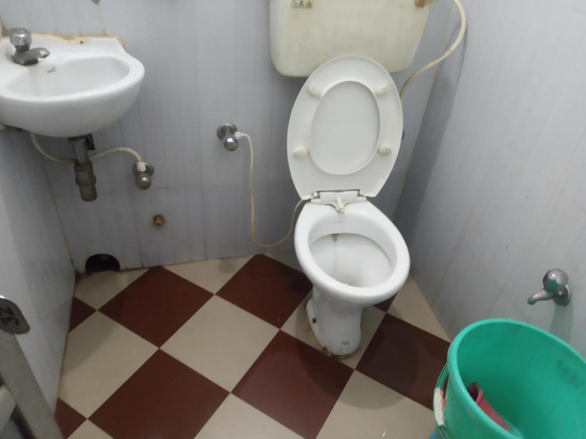 Budget Hotel Патна Екстериор снимка