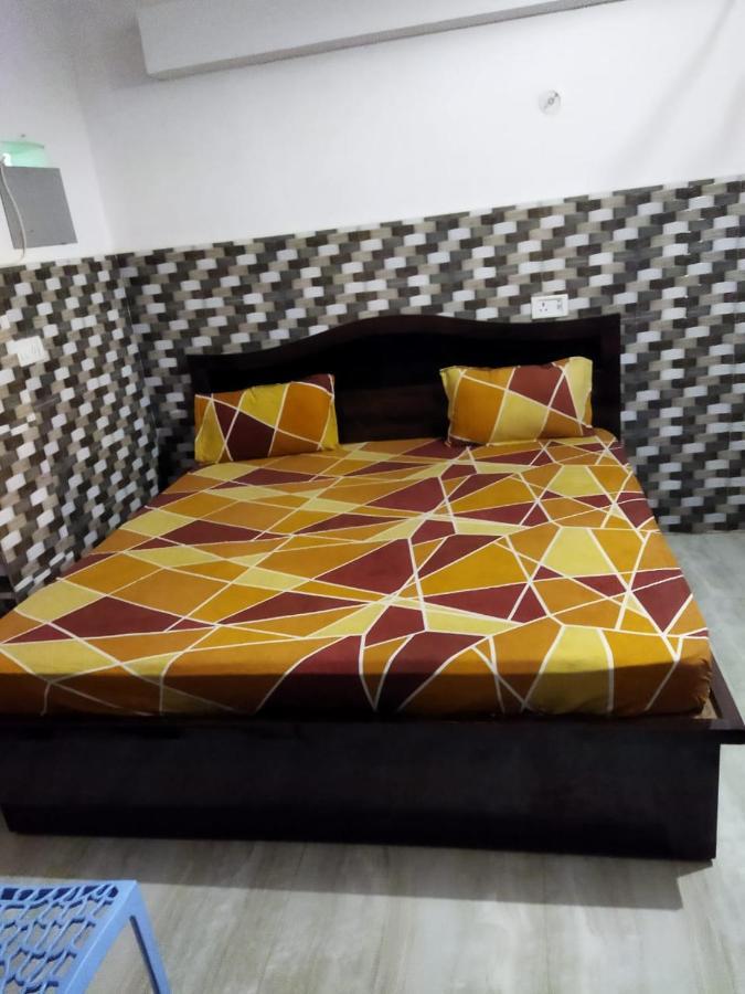 Budget Hotel Патна Екстериор снимка