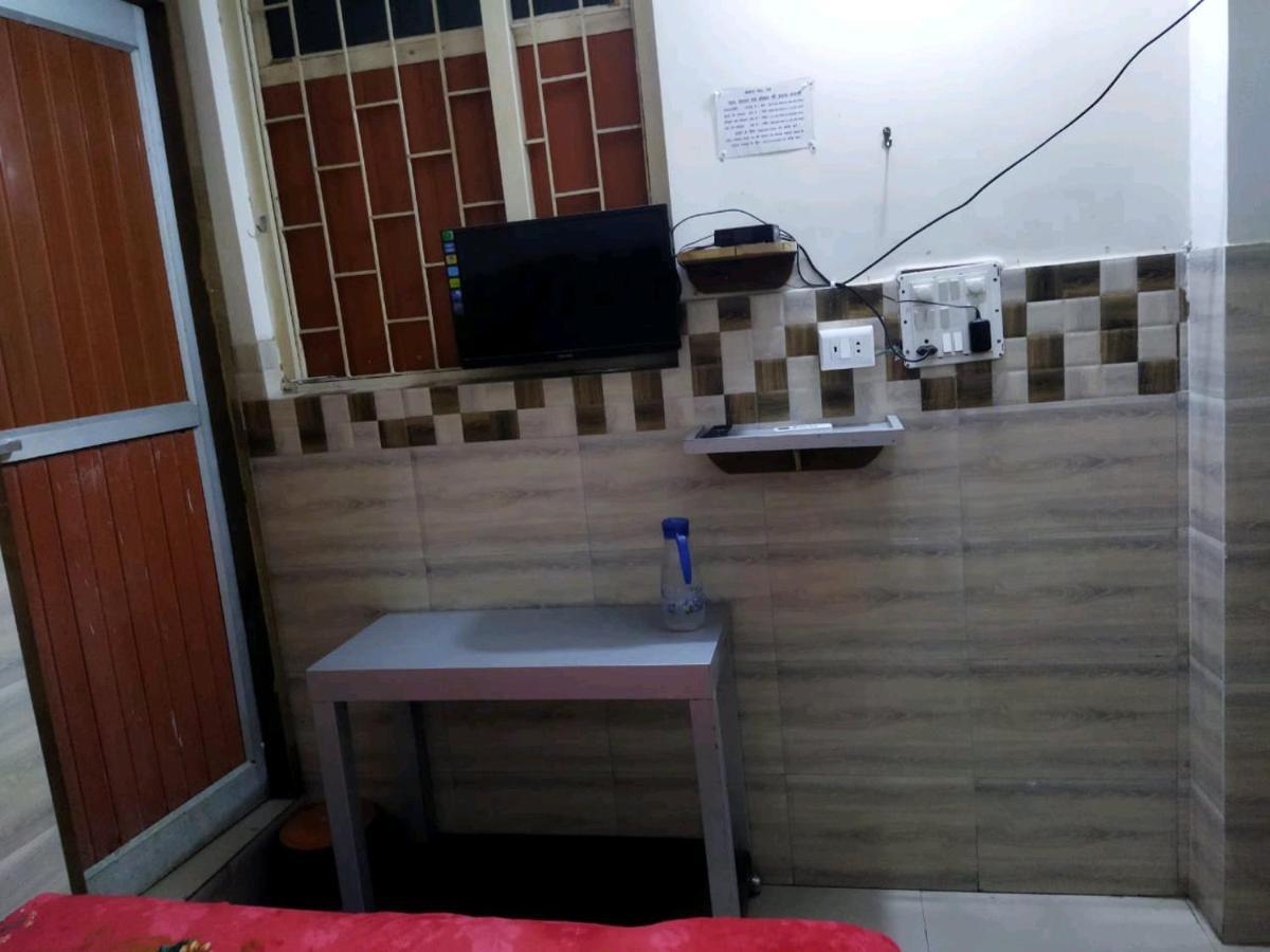 Budget Hotel Патна Екстериор снимка