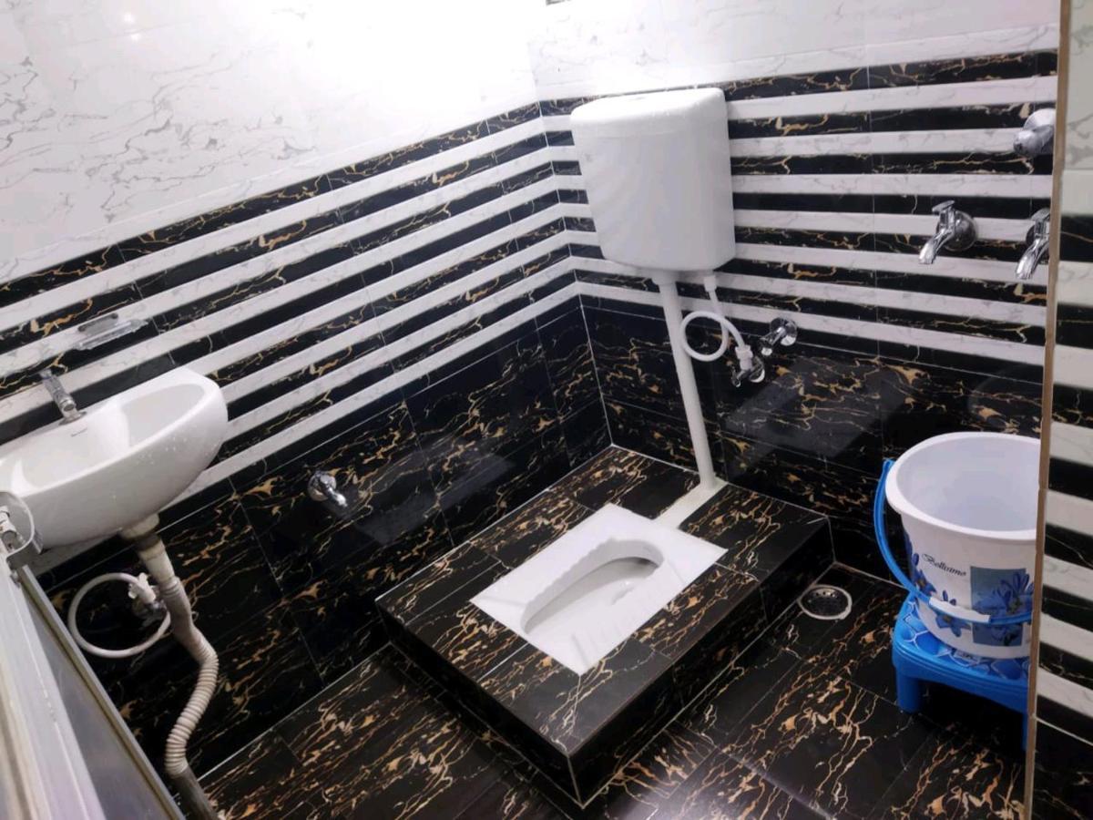 Budget Hotel Патна Екстериор снимка